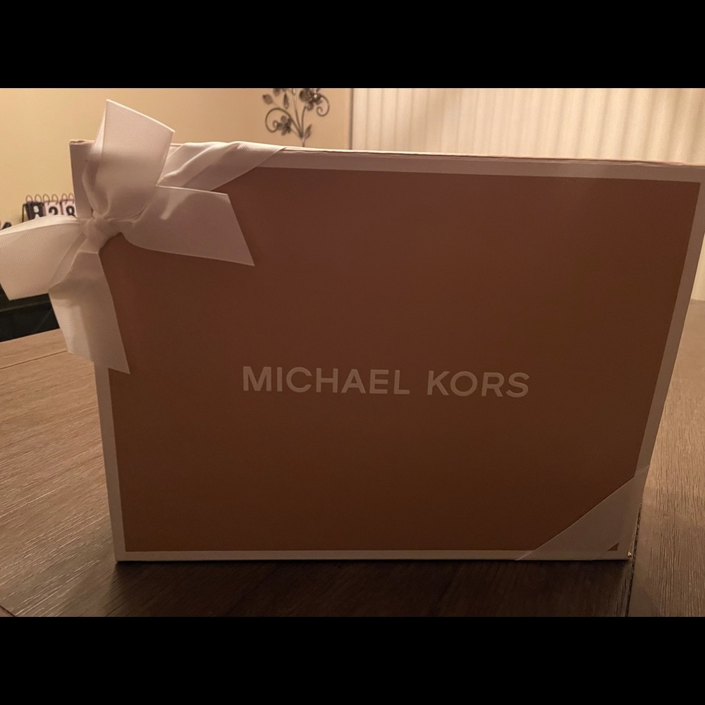 COPY - Michael Kors Box